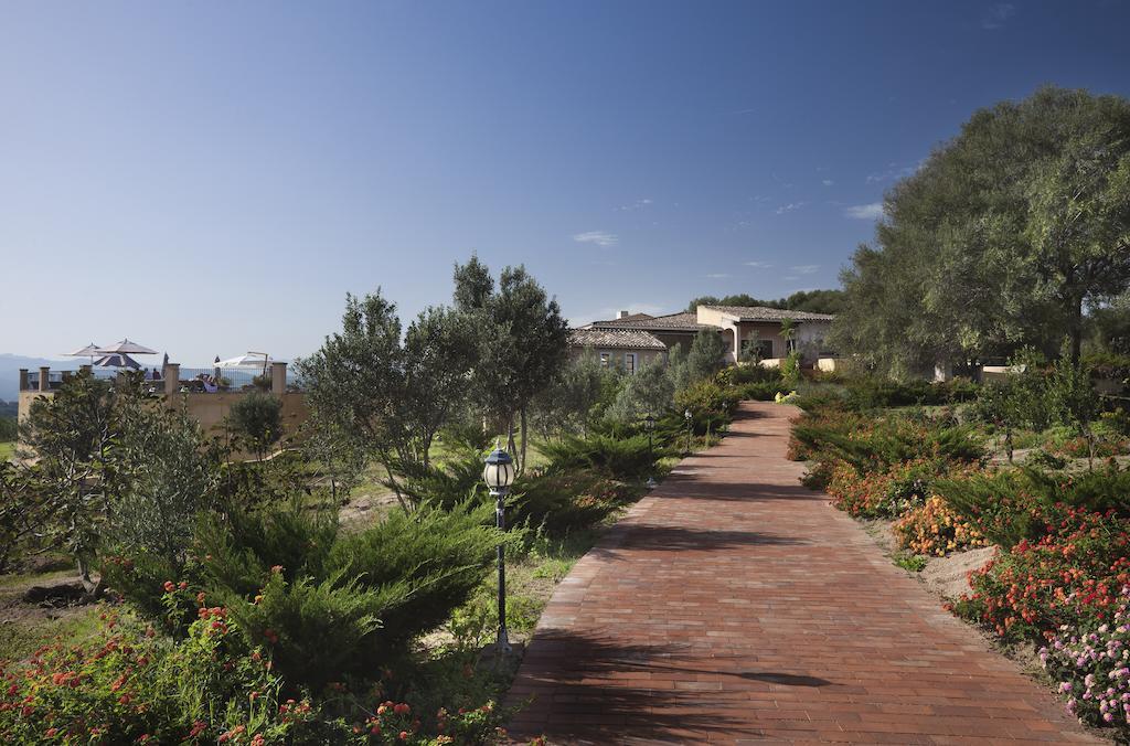 Felix Hotels - Country Resort Parco Degli Ulivi Arzachena Eksteriør billede