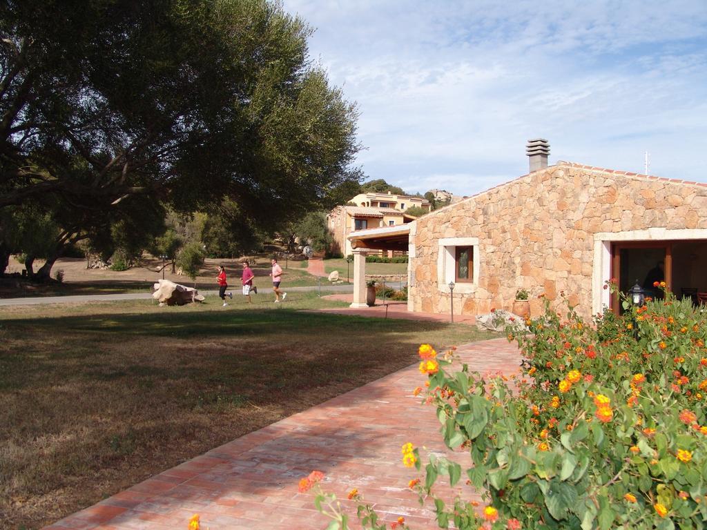 Felix Hotels - Country Resort Parco Degli Ulivi Arzachena Eksteriør billede