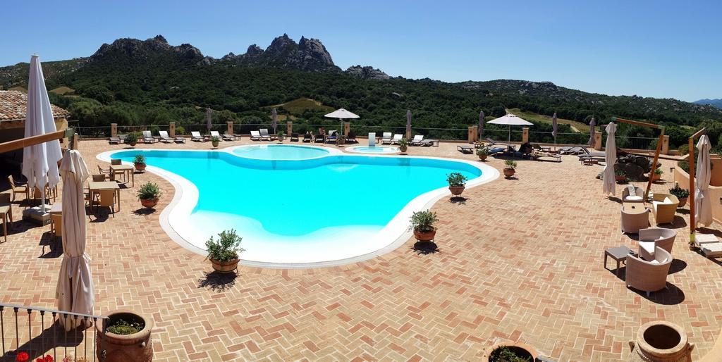 Felix Hotels - Country Resort Parco Degli Ulivi Arzachena Eksteriør billede